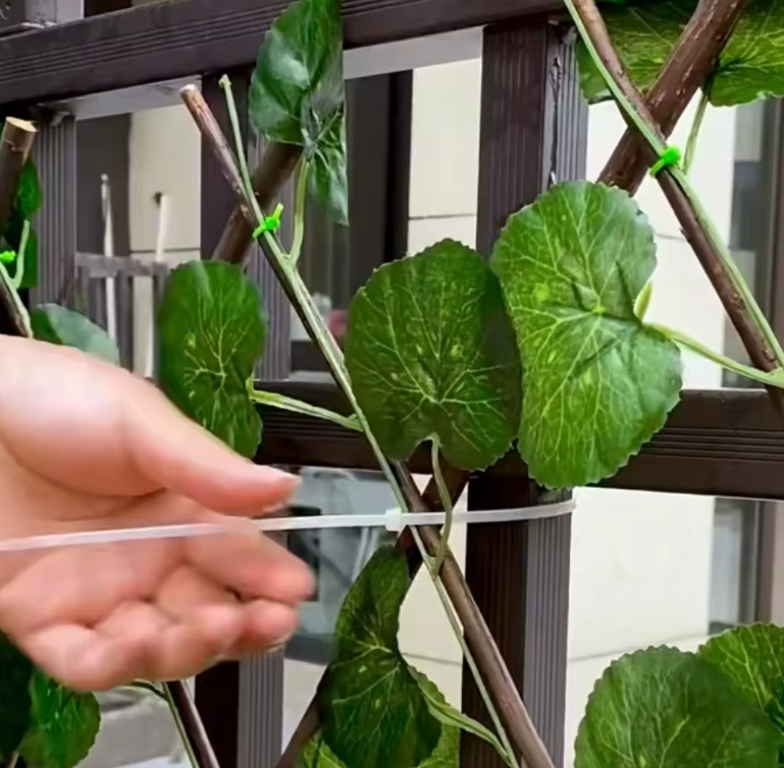 PaysaWood- Treillis extensible en bois avec feuillage artificiel