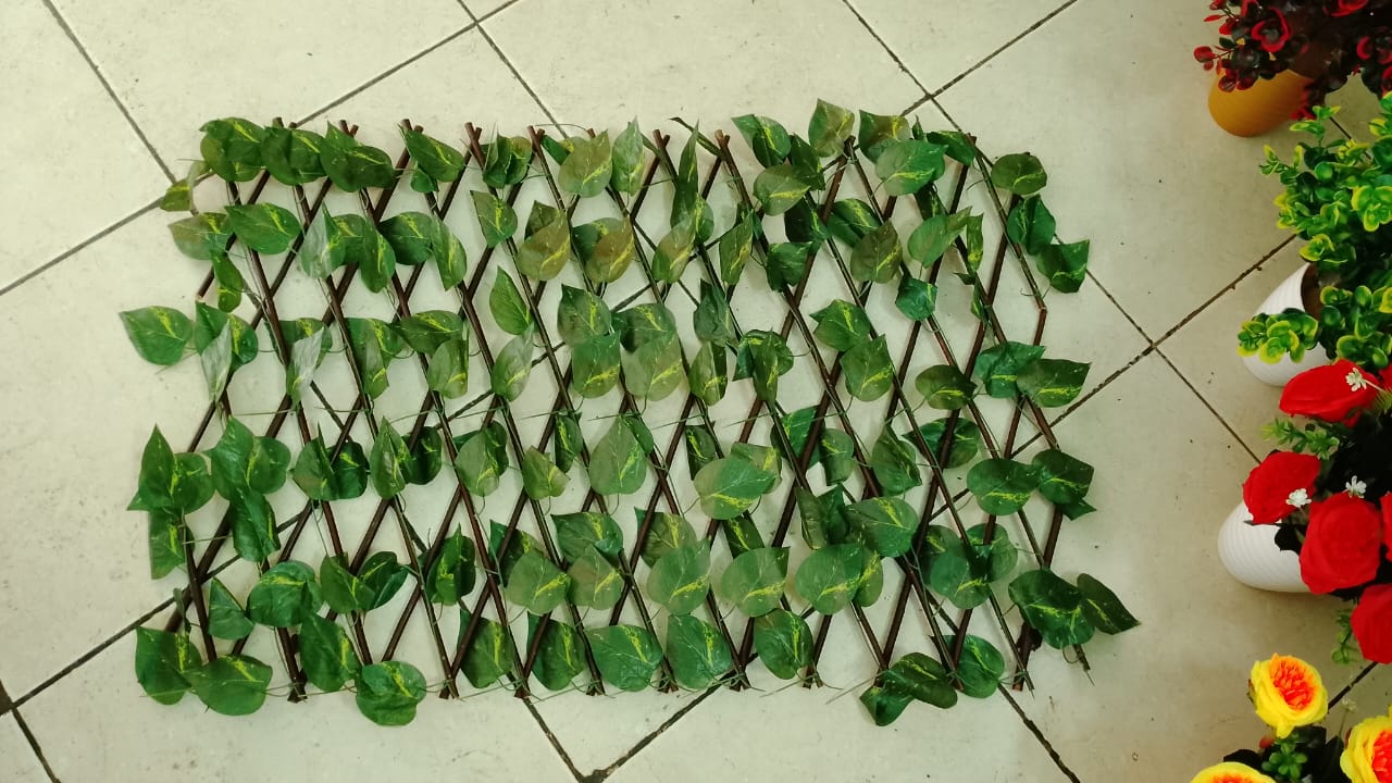 PaysaWood- Treillis extensible en bois avec feuillage artificiel